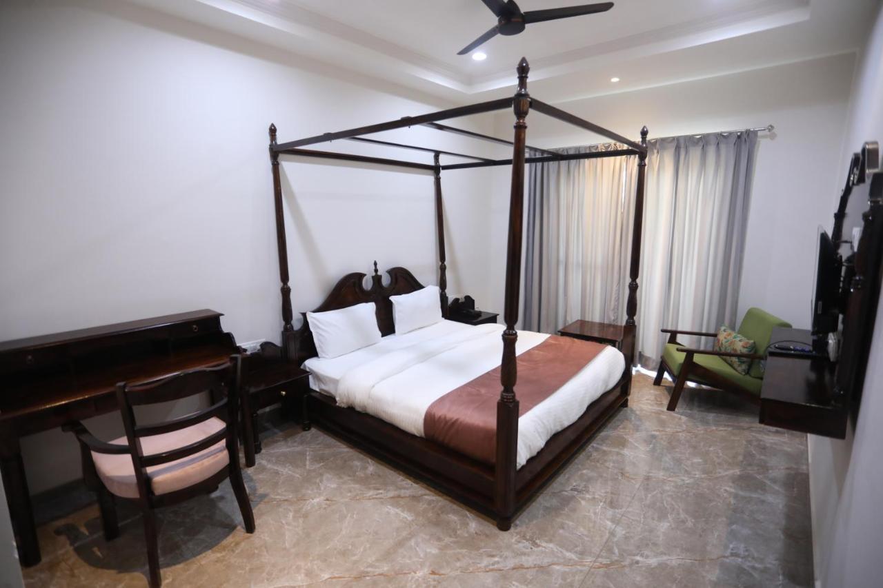 Chandan Kasturi Resort Dariāwad エクステリア 写真
