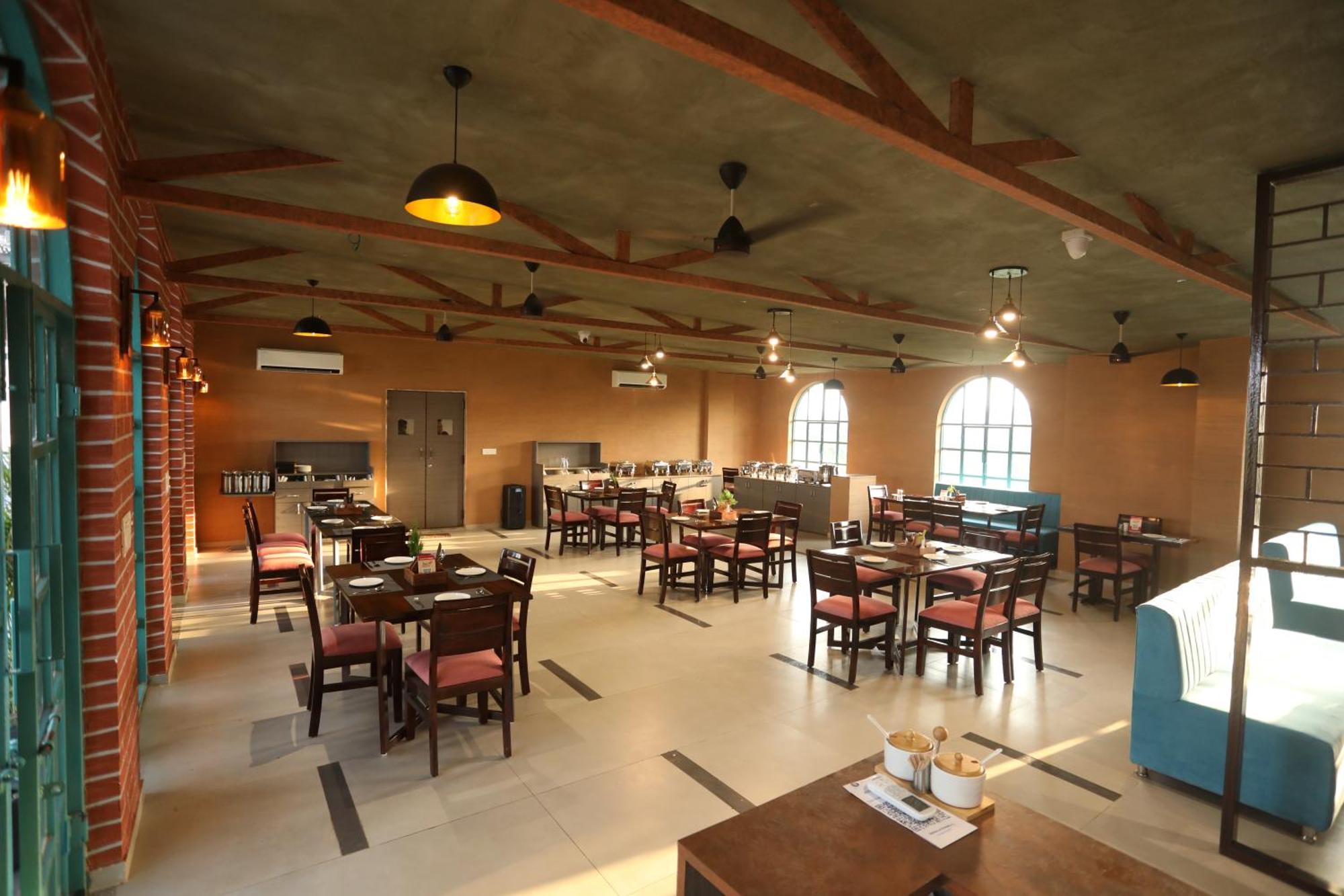 Chandan Kasturi Resort Dariāwad エクステリア 写真